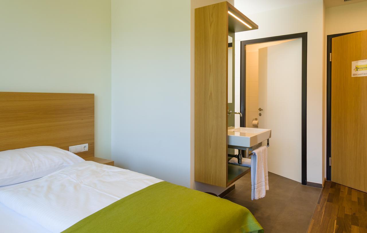 Business Motel Фельдкірш Екстер'єр фото